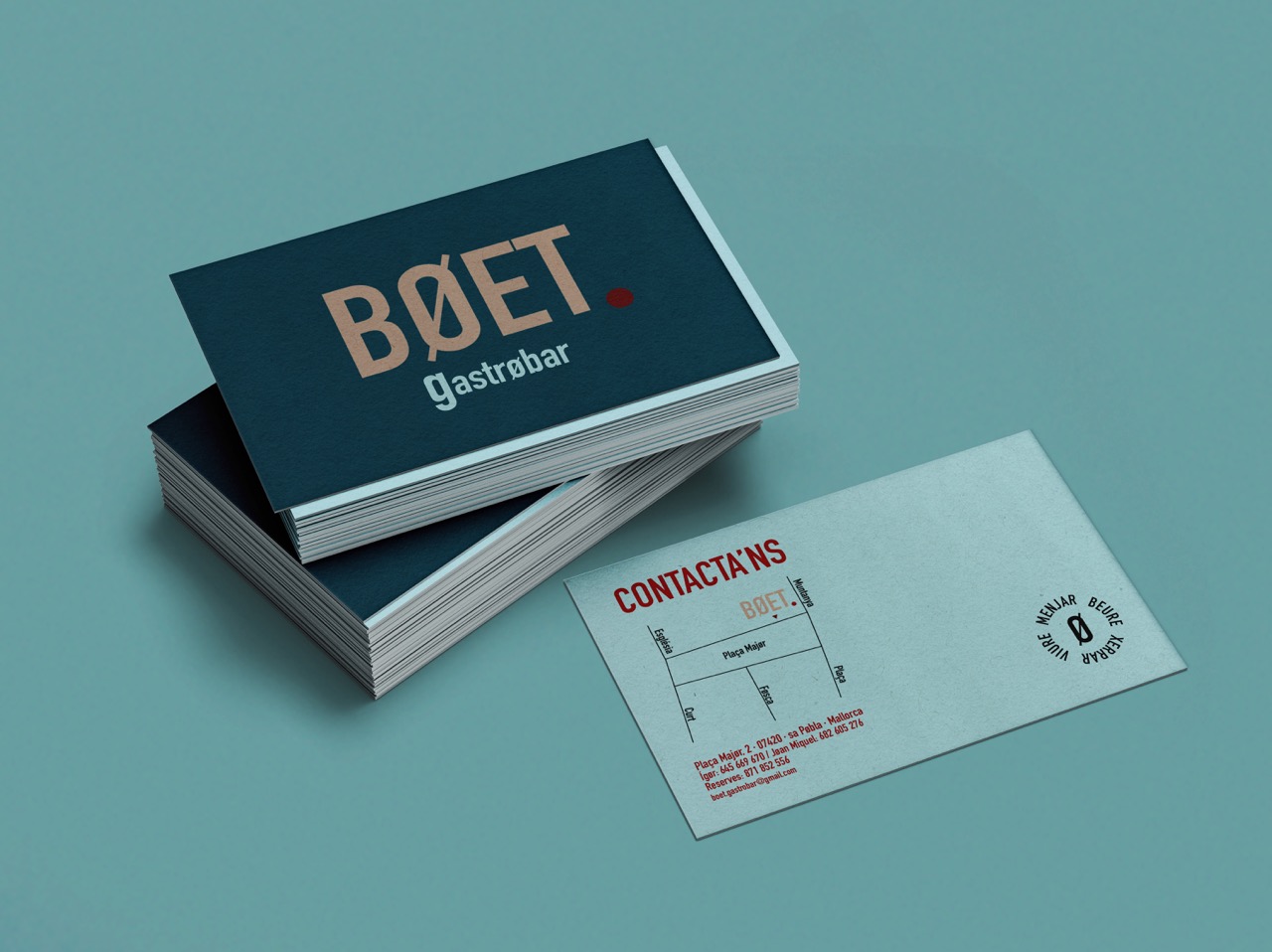 EU-Size-Business-Card-Mockup en tamaño grande